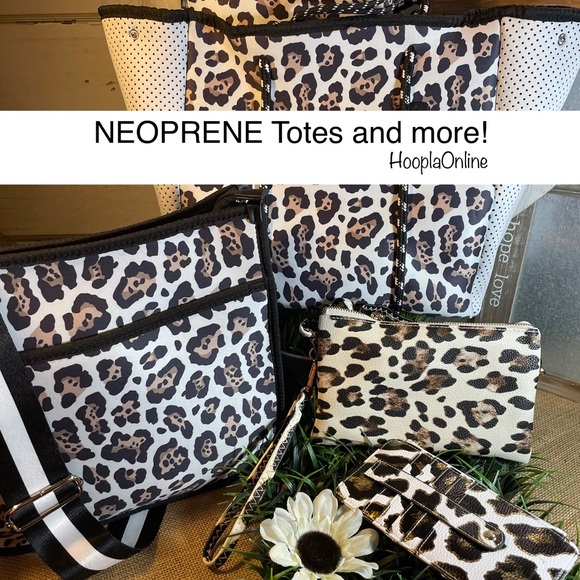 Snow Leopard 11” Tablet Sleeve/Clutch Handbag - Picture 7 of 15